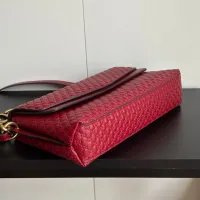 $85.00 USD Gucci AAA Quality Messenger Bags #1432181