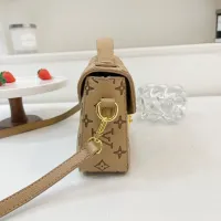 $41.00 USD Louis Vuitton Messenger Bags For Women #1432364