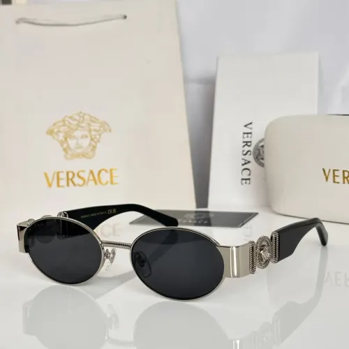 Versace AAA Quality Sunglasses #1434977