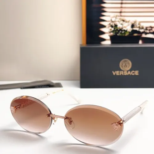 Versace AAA Quality Sunglasses #1434988
