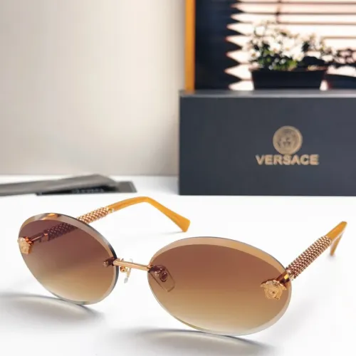 Versace AAA Quality Sunglasses #1434989