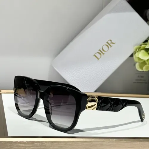 Christian Dior AAA Quality Sunglasses #1435730