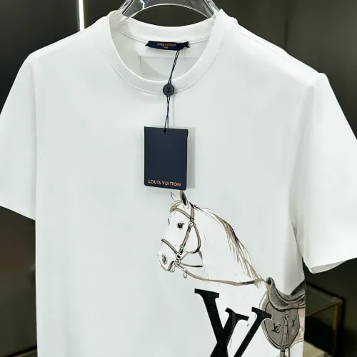 Replica Louis Vuitton LV T-Shirts Short Sleeved For Unisex #1436320 $76.00 USD for Wholesale