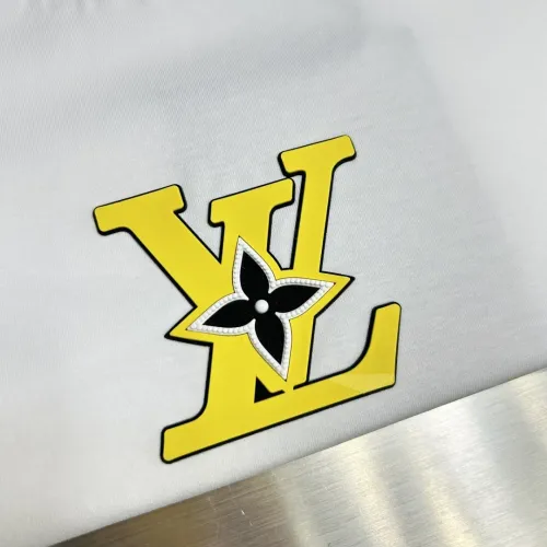 Replica Louis Vuitton LV T-Shirts Short Sleeved For Unisex #1436322 $64.00 USD for Wholesale