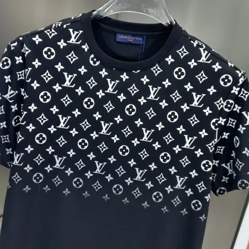 Replica Louis Vuitton LV T-Shirts Short Sleeved For Men #1436372 $68.00 USD for Wholesale