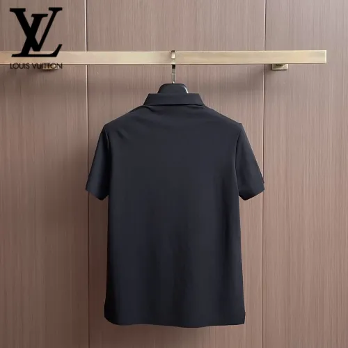 Replica Louis Vuitton LV T-Shirts Short Sleeved For Men #1436911 $48.00 USD for Wholesale