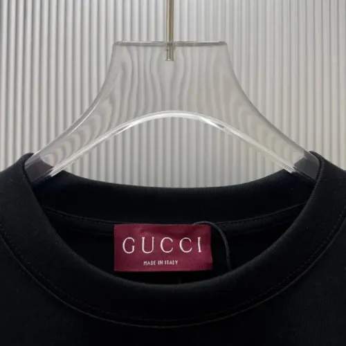 Replica Gucci T-Shirts Short Sleeved For Unisex #1437645 $36.00 USD for Wholesale