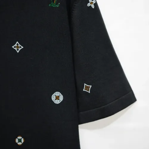 Replica Louis Vuitton LV T-Shirts Short Sleeved For Unisex #1437665 $60.00 USD for Wholesale