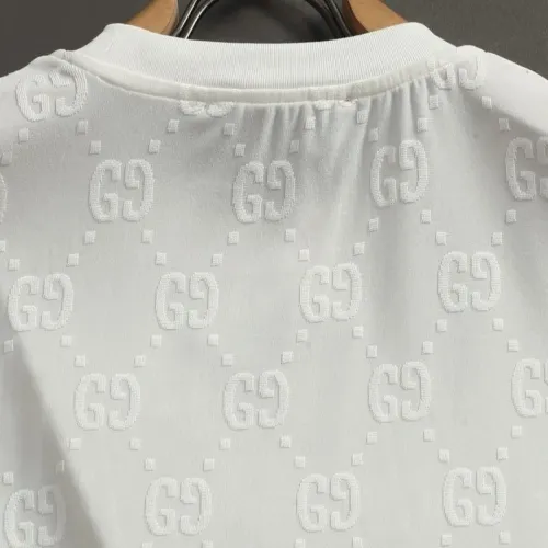 Replica Gucci T-Shirts Short Sleeved For Men #1438335 $36.00 USD for Wholesale