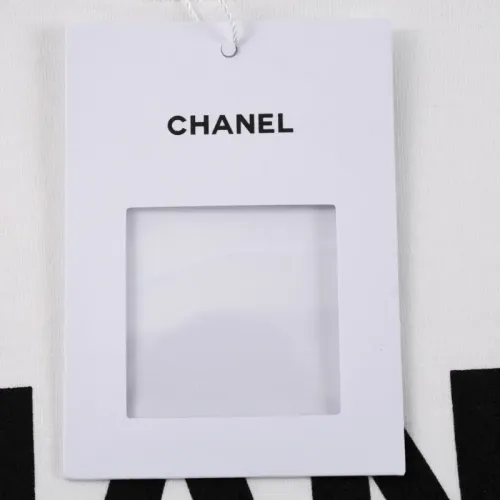 Replica Chanel T-Shirts Short Sleeved For Unisex #1438414 $39.00 USD for Wholesale