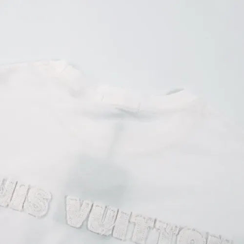 Replica Louis Vuitton LV T-Shirts Short Sleeved For Unisex #1438439 $41.00 USD for Wholesale