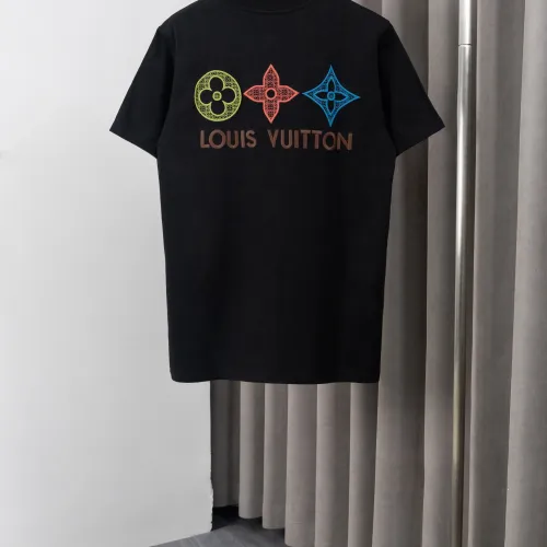 Replica Louis Vuitton LV T-Shirts Short Sleeved For Men #1438866 $36.00 USD for Wholesale