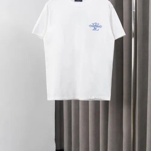 Replica Louis Vuitton LV T-Shirts Short Sleeved For Men #1438867 $36.00 USD for Wholesale