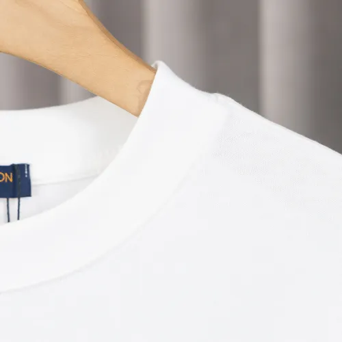 Replica Louis Vuitton LV T-Shirts Short Sleeved For Men #1438867 $36.00 USD for Wholesale